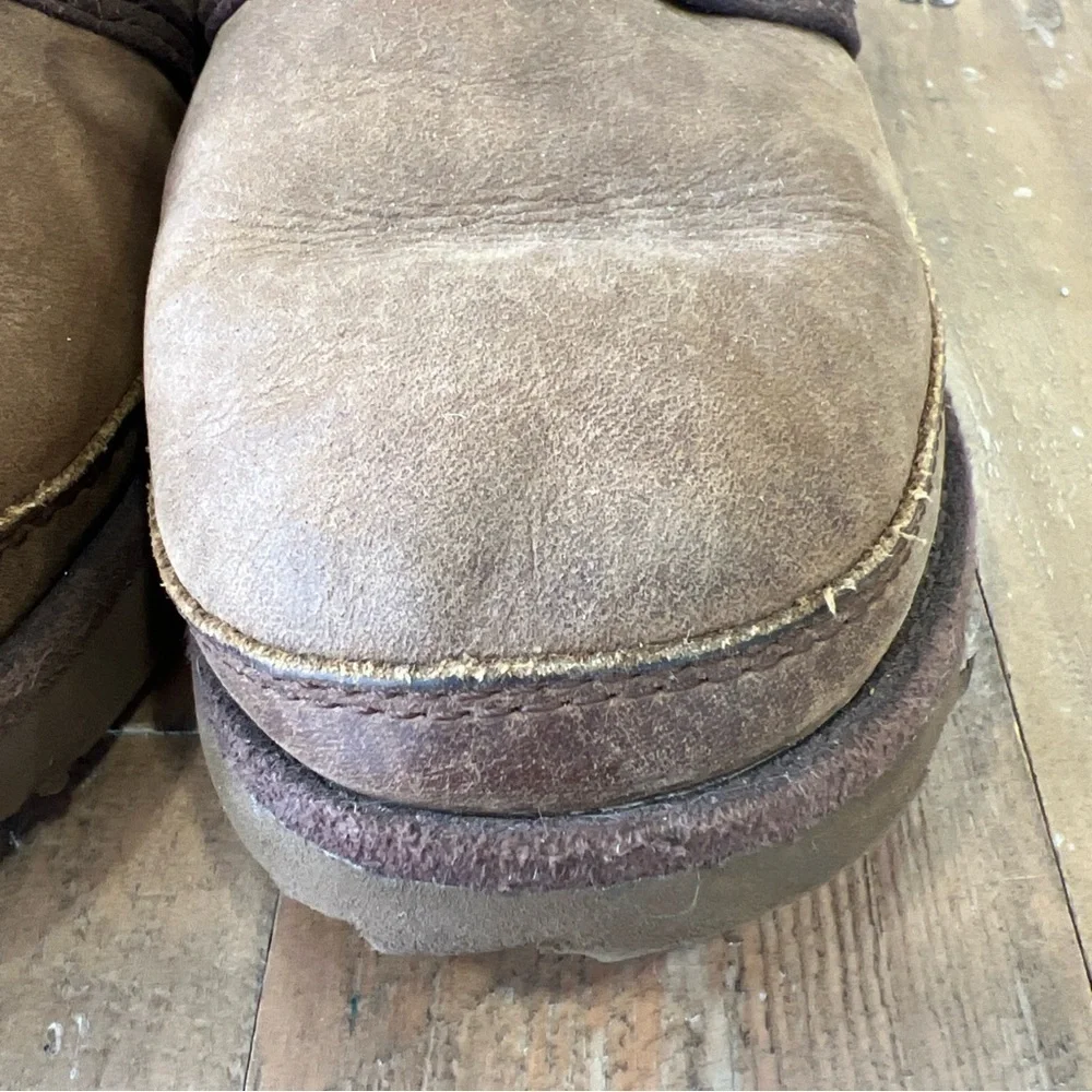 Ugg Australia Kids Neumel II Waterproof Chukka Boots Size 1 Dusted Cocoa Leather
